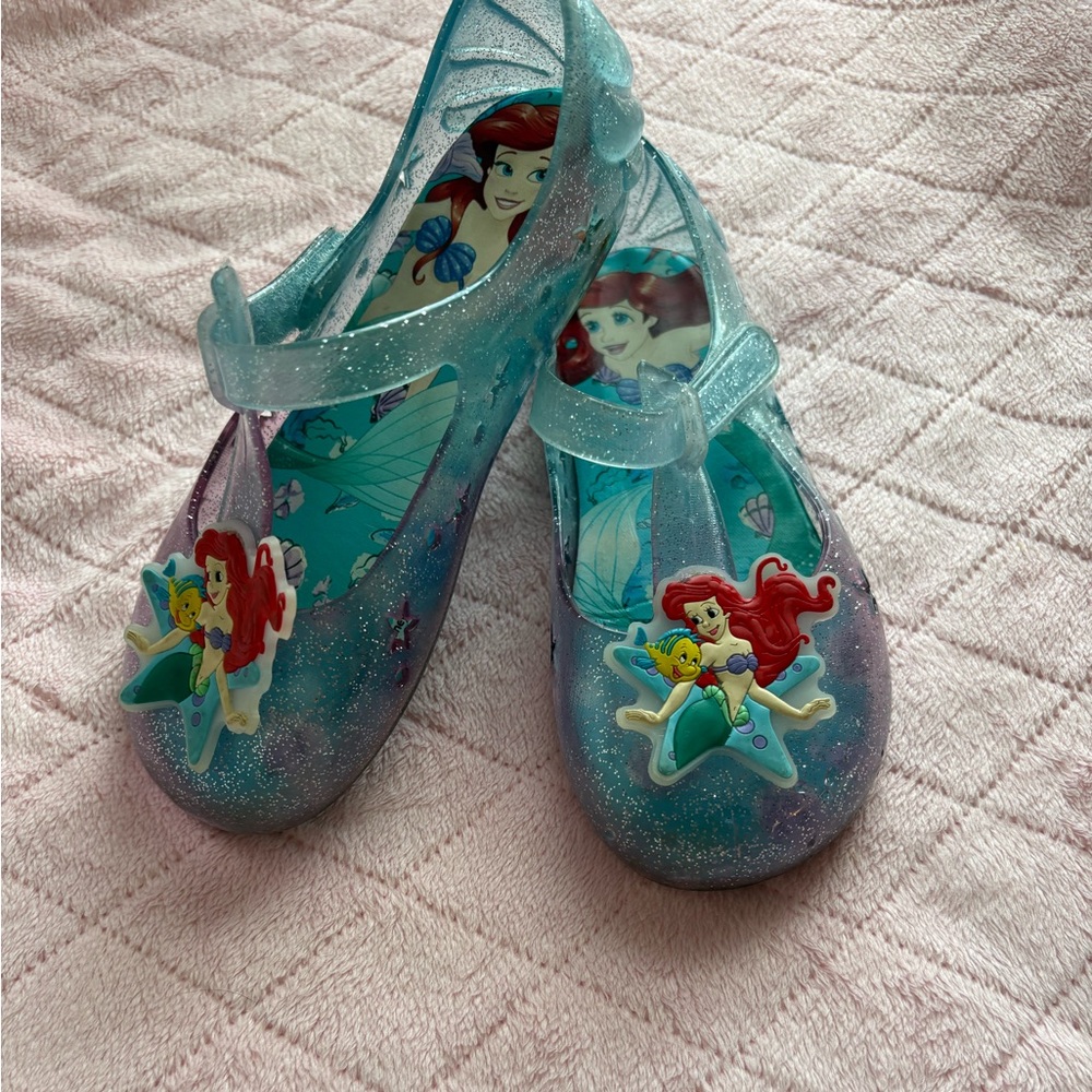 Ariel Girls Size 12 Mary Jane style Jelly Shoes